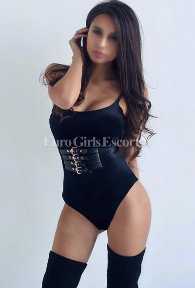 Valery Young, agence Mask VIP Escort Agency